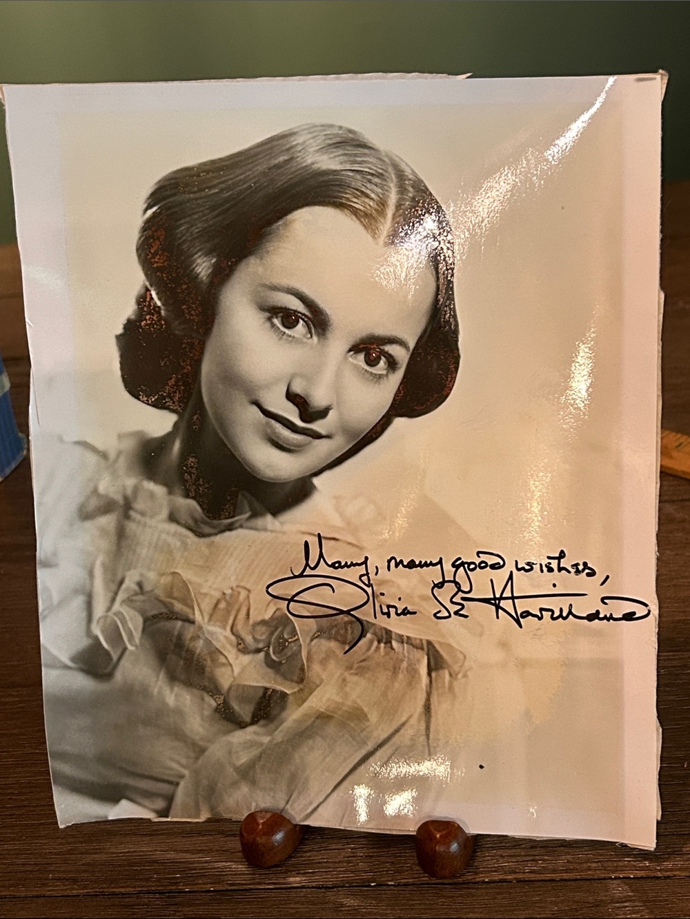 Vintage Gone with the Wind Actress Olivia De Havilland signed photo autograph